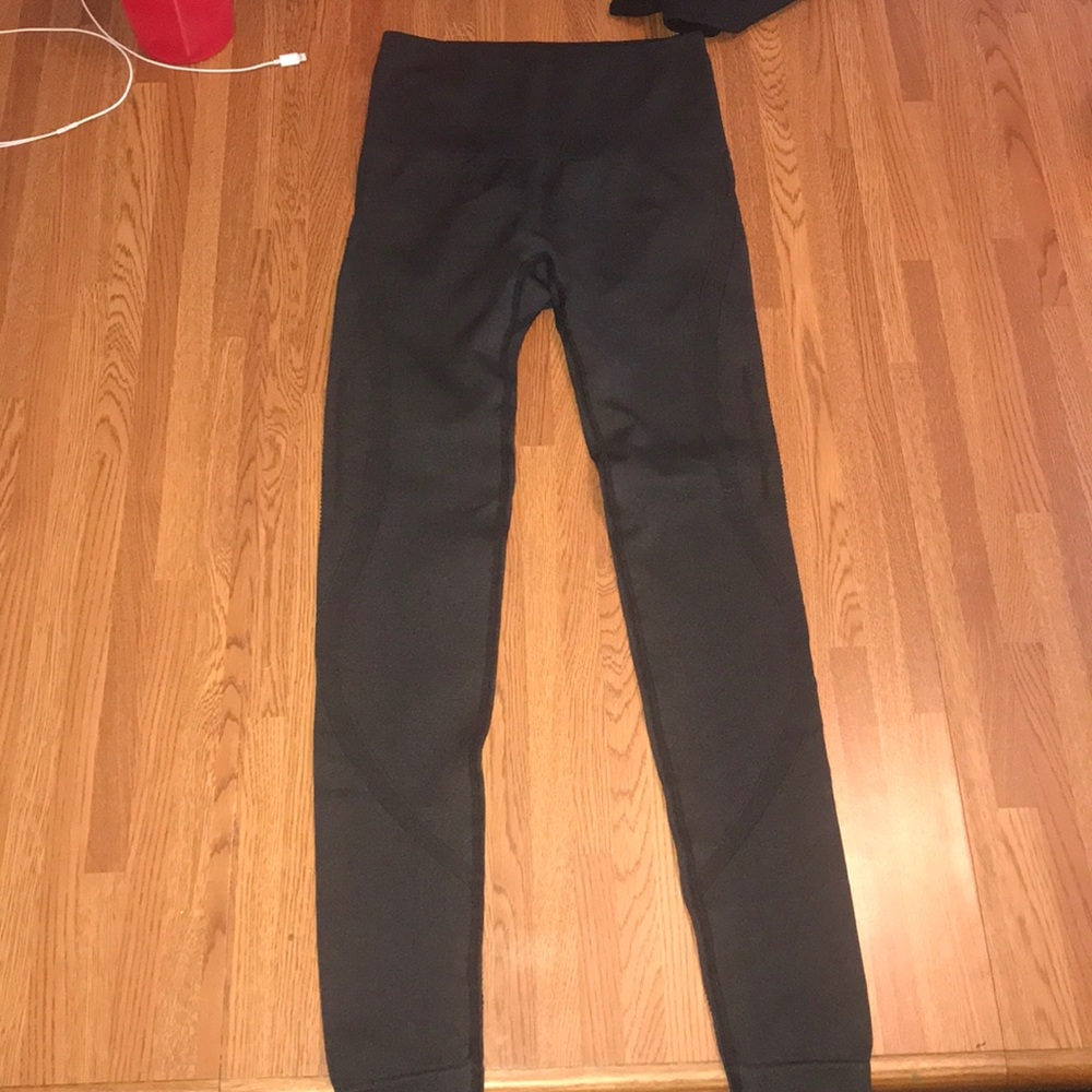 black leggings